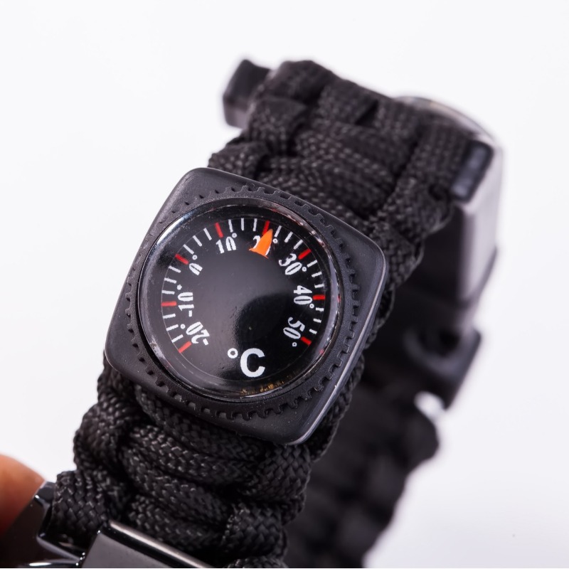 Multifunctional Outdoor Watch  - Outdoor Adventure Gifts recension och pris